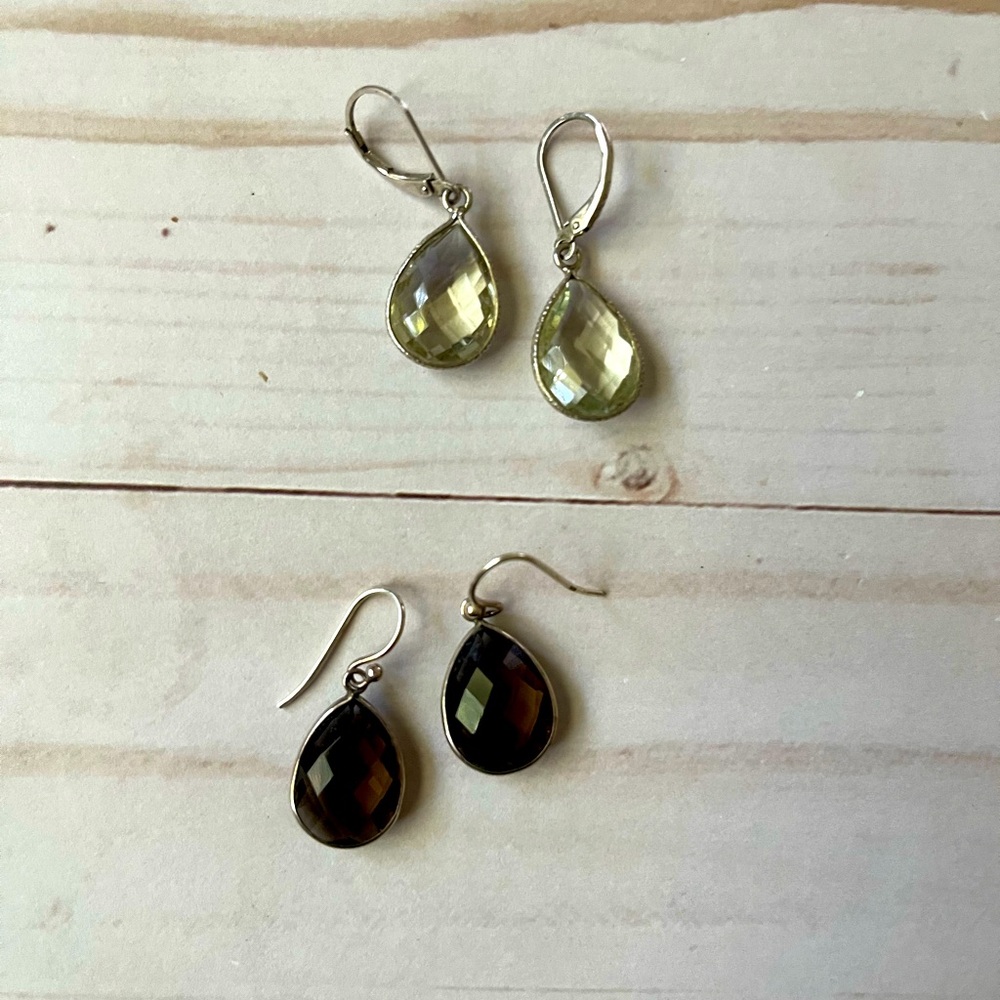 Set of two crystal drop earrings